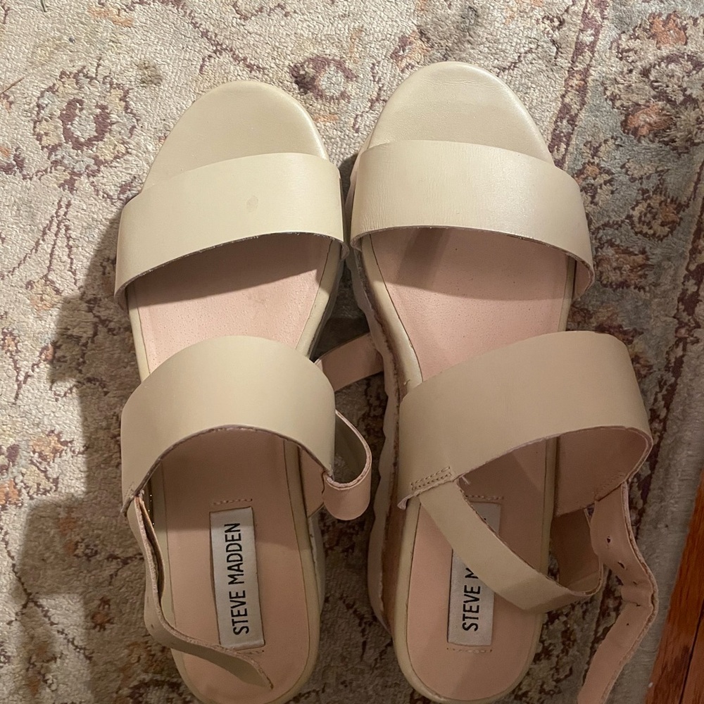 Steve Madden Women's Tan Sandals
